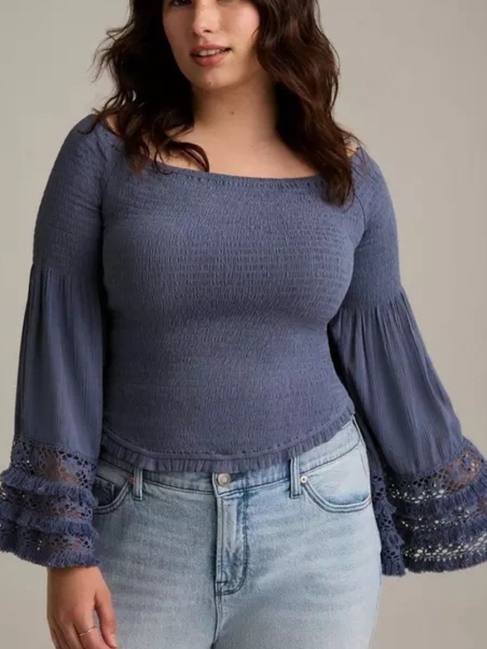 torrid Tops - Torrid Festi Off-Shoulder Crop Top Blue Bell Sleeves Size 1